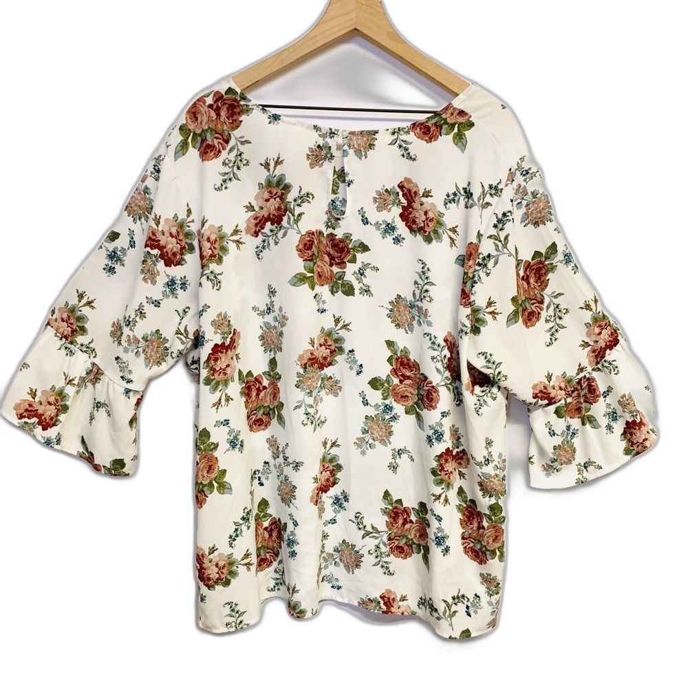 Como Blu Women’s 3X Floral Top Cottagecore Bell Sleeve Bohemian Blouse - Picture 3 of 5